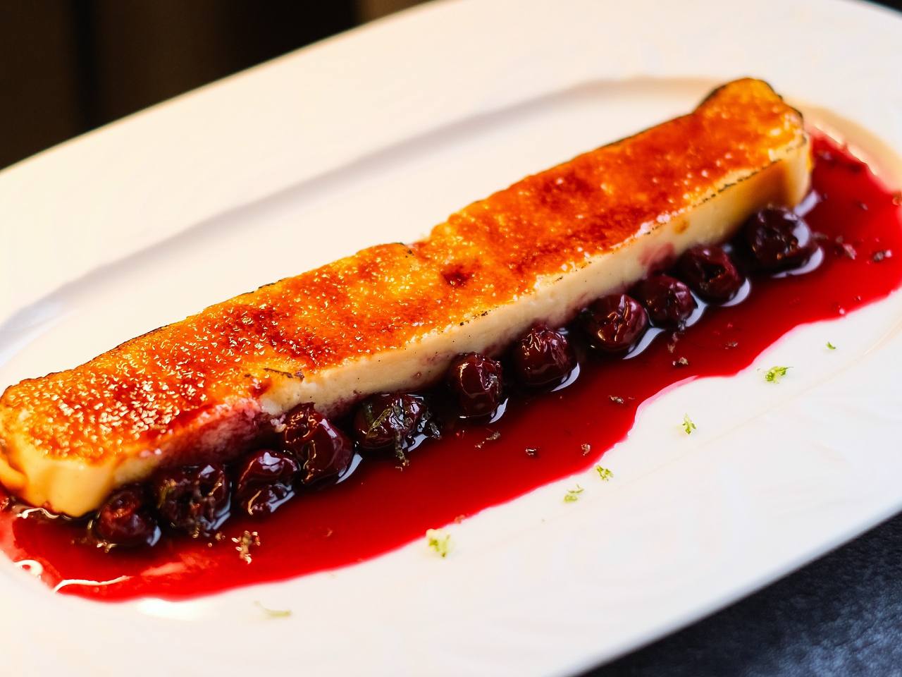 <span style="text-transform: uppercase;"><span style="font-weight: 700;">Чизкейк с вишневым чатни</span></span>