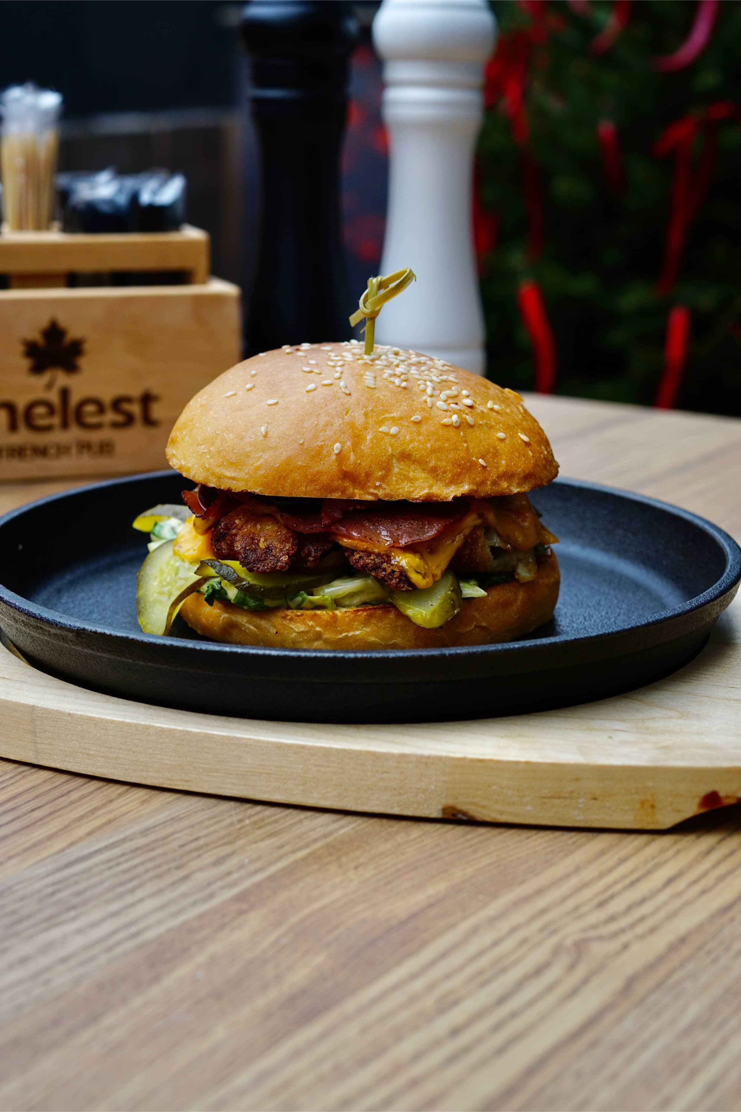 <span style="text-transform: uppercase;"><span style="font-weight: 700;">Чикенбургер</span></span><br>